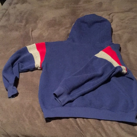 New York football Giants boys hoodie with embroidered details NFL team apparel - Picture 6 of 7